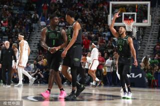 这背后隐藏 这背后隐藏